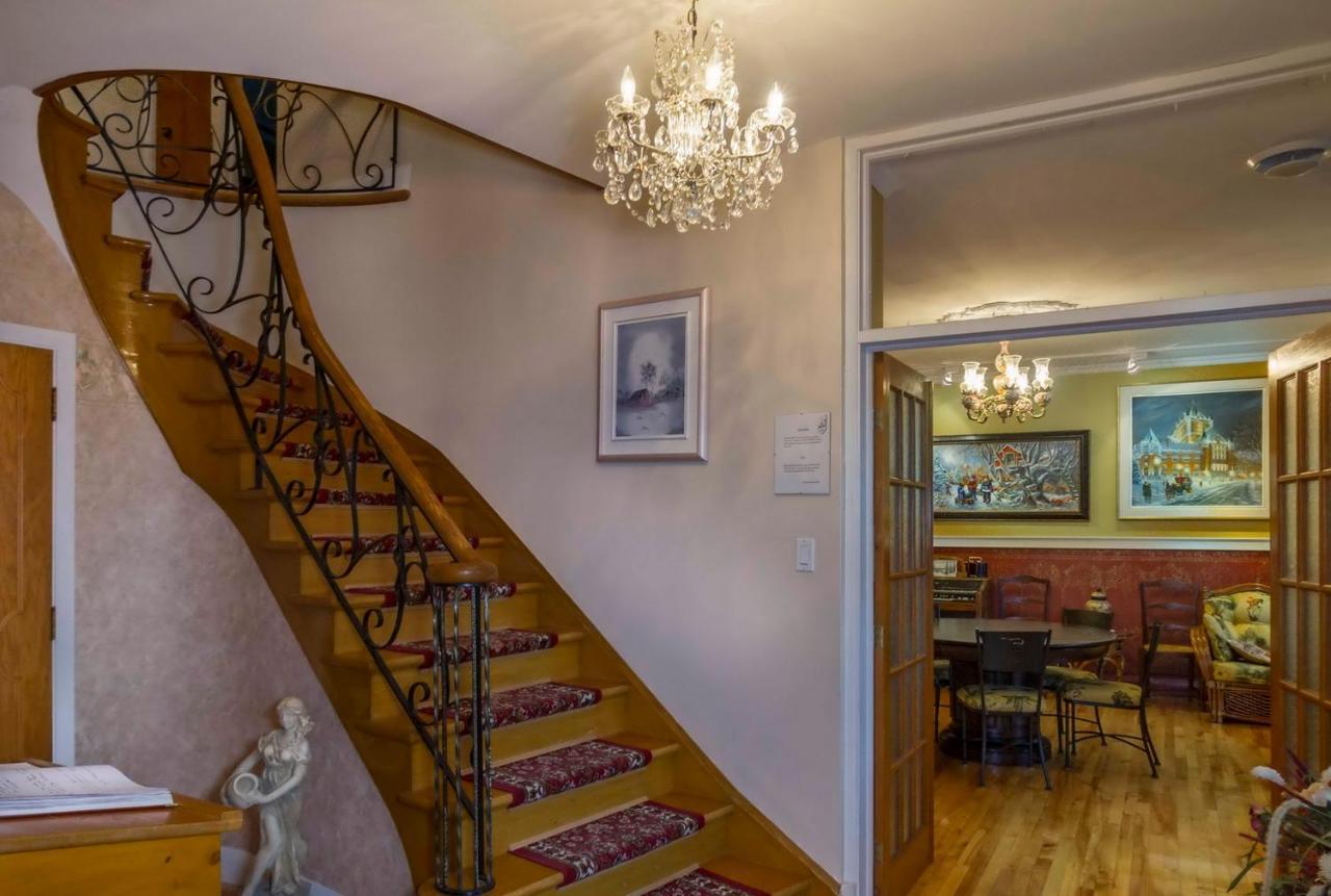 Gite Au P'Tit Manoir B&B Chicoutimi Exterior foto